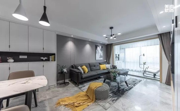 长沙装修公司：沙发根据这法子摆，客厅空间扩大一倍！